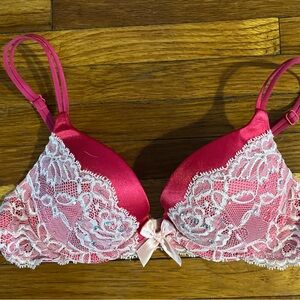 Victoria’s Secret Push UP Bra 34A